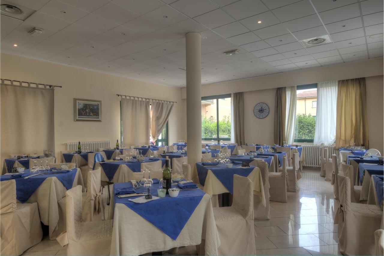 Hotel Esperia 2*