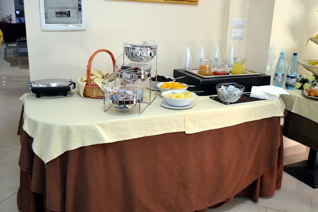 Hotel Esperia 2*